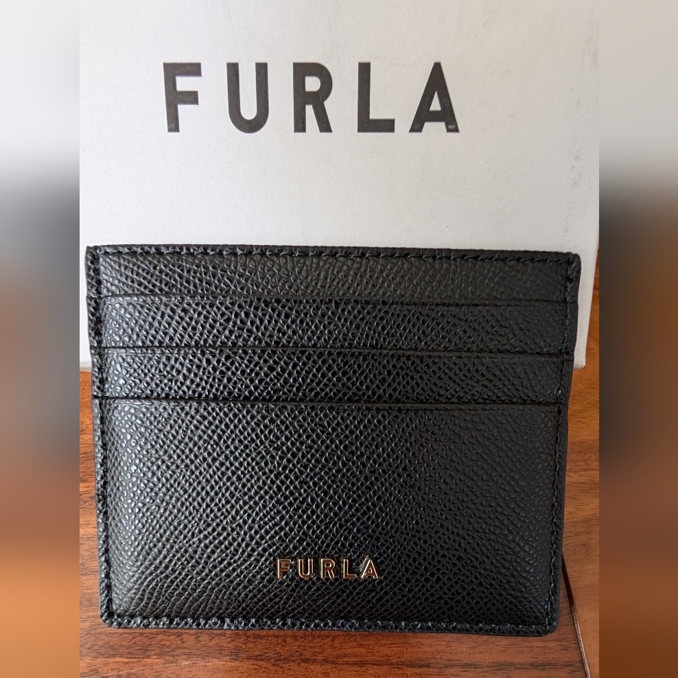 Furla Leather Card Holder With Pinmount Logo  Dust Bag New In Logo Box